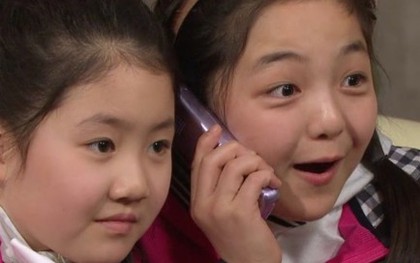 Cuộc sống trái ngược của 2 sao nhí đình đám trong phim Gia Đình Là Số Một