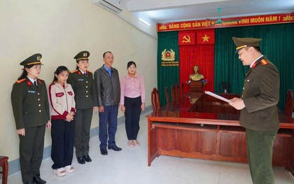 ‘Mượn’ thông tin cá nhân, điện thoại của bạn bè rồi biến họ thành con nợ