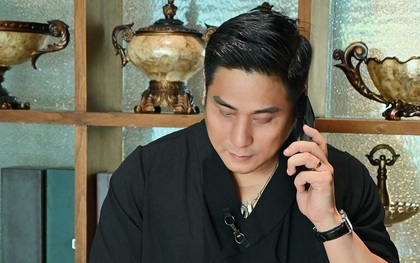 Hôn nhân với vợ kém 13 tuổi của nam diễn viên U50, 4 lần giữ chức Phó Giám đốc