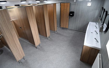 Công ty ‘canh’ toilet, nhân viên đi vệ sinh quá 15 phút bị phạt 1,7 triệu đồng