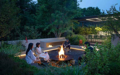 Biệt thự 400m2 ở ngoại ô "chữa lành" với vườn hoa cẩm tú cầu