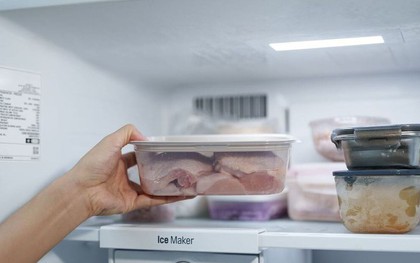 Sai lầm khi cất thịt trong tủ lạnh khiến vi khuẩn lây lan, cả nhà ngộ độc