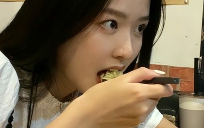 Đang ăn mà cảm nhận được 6 thứ này phải lên lịch đi khám ngay hôm sau: Đủ loại ung thư đã đến!