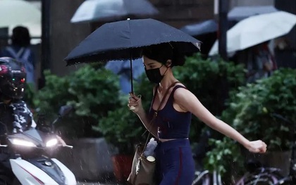 “Quái vật” Phượng hoàng hình thành, cảnh báo bão mạnh cấp siêu bão