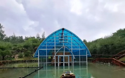 Xót xa tháp Chăm nghìn năm tuổi tại Huế bị ngâm nhiều ngày giữa nước lớn, dân lo sập đổ