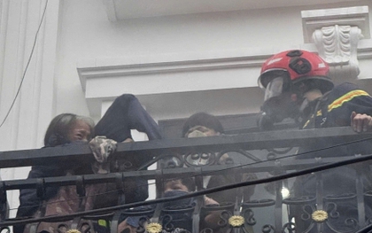 Giải cứu 3 nạn nhân mắc kẹt trong vụ cháy ngôi nhà 6 tầng ở Hải Phòng