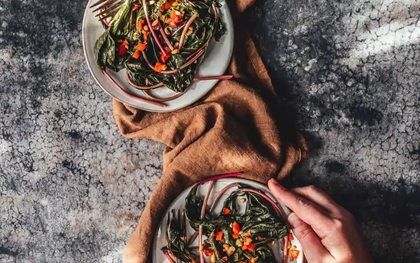 Loại rau nhiều sắt hơn thịt bò, người Trung Quốc quý như “vàng”: Mọc đầy Việt Nam