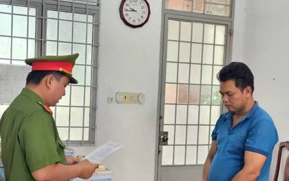 Khởi tố đối tượng dụ dỗ bé gái 13 tuổi vào nhà nghỉ nhiều lần