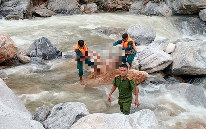 Nước lớn đột ngột đổ về, 5 em nhỏ tắm sông bị cuốn trôi