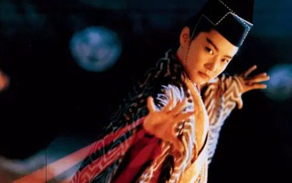 4 cao thủ cùng luyện Quỳ Hoa Bảo Điển, chỉ Đông Phương Bất Bại bỏ kiếm dùng kim thêu: Sự thật gây bất ngờ