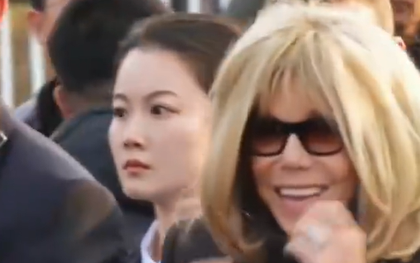 Thân phận thật của nữ vệ sĩ hot nhất MXH, ánh mắt sắc lẹm như chim ưng