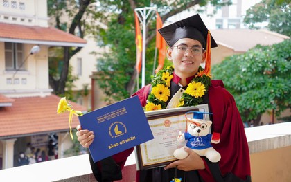 Cử nhân AI đầu tiên tốt nghiệp xuất sắc, 22 tuổi trở thành trợ giảng đại học