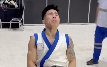 Võ sĩ Việt Nam tức tưởi khóc nghẹn khi thua VĐV Thái Lan tại SEA Games