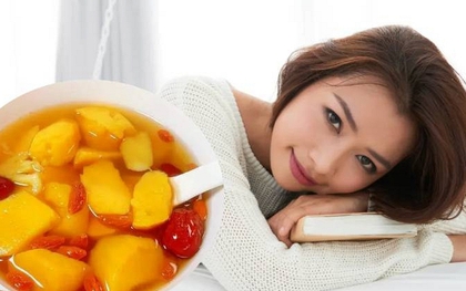 Thật ra đây mới là món phụ nữ nên uống nhiều hơn vì nó làm ấm cơ thể, bổ dạ dày và dưỡng nhan hơn cả gelatin da lừa!