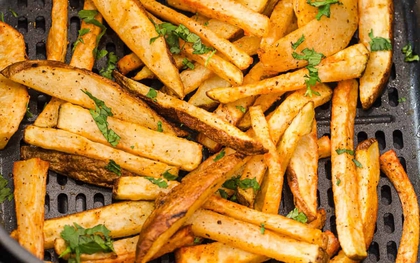 3 bước làm khoai tây chiên bằng nồi chiên không dầu “không thể sai”, ngon vượt trội