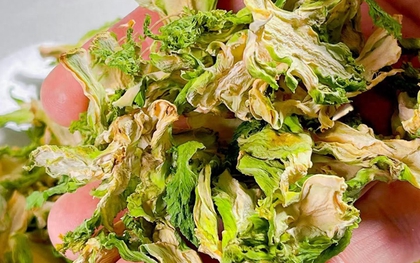 Loại rau "vua giải nhiệt" mùa đông: Mua về phơi khô, Tết lôi ra xào tóp mỡ thì thịt cá cũng "ra rìa"