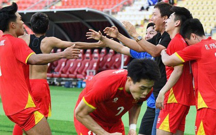 3 phút ghi 2 bàn để vào chung kết SEA Games, U22 Việt Nam khiến trăm triệu người hâm mộ bùng nổ cảm xúc