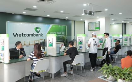 Vietcombank: Dừng giao dịch chuyển tiền, rút tiền của nhóm khách hàng sau trên tất cả các kênh