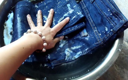 Nên giặt quần jeans sau mấy lần mặc?