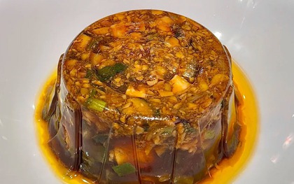 Giải mã món "cá đông" kỳ lạ khiến du khách tò mò hơn cả tôm hùm