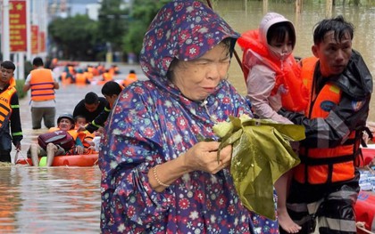 Bức tranh thiên tai khốc liệt năm 2025 qua những con số kỷ lục chưa từng ghi nhận: 419 người chết, cuốn trôi hơn 97.000 tỷ đồng