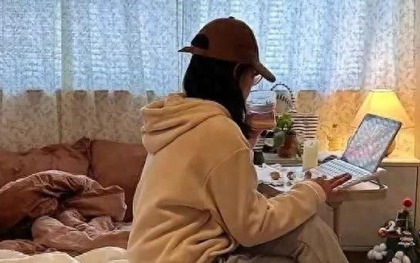 10 năm tự ép mình sống như người nghèo, bị chê tằn tiện: Cô gái đổi cả thanh xuân để nhận lại điều này