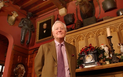 Yêu cầu tuyển vợ của quý tộc 79 tuổi: Trẻ hơn 30 tuổi, phải sinh 2 con trai, không đến từ quốc gia tên bắt đầu bằng chữ "I"