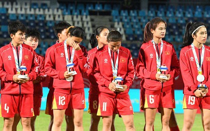 Đội tuyển nữ Việt Nam đã khóc rồi!