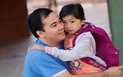 Con cái thiếu tình cảm của bố dễ gặp 2 hiện tượng TIÊU CỰC sau: Các ông bố đọc mà giật mình, hết đùn chuyện dạy con cho vợ!