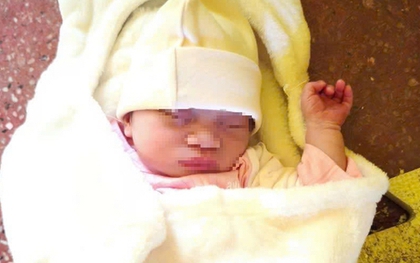 Bé gái sơ sinh bị bỏ rơi trong khuôn viên chùa ở TPHCM