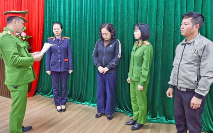 Khởi tố 2 cán bộ thuế Nguyễn Thị Phương và Nguyễn Thị Hoa