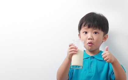 Trời lạnh, uống thứ nước này giúp các con dưỡng ấm phổi, phòng các bệnh đường hô hấp