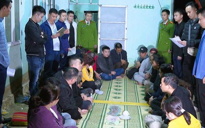 Cảnh sát đột kích bắt quả tang 15 người làm chuyện phi pháp tại nhà người phụ nữ