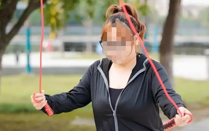 Nhảy dây 3.000 lần mỗi ngày trong một tháng, một chuyện khủng khiếp đã xảy ra với nữ sinh 15 tuổi