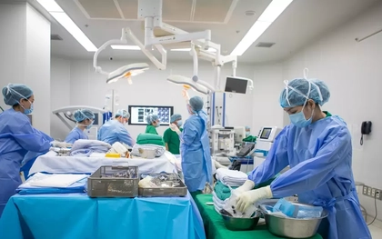 Sinh viên hiến gan cứu giảng viên hôn mê sâu