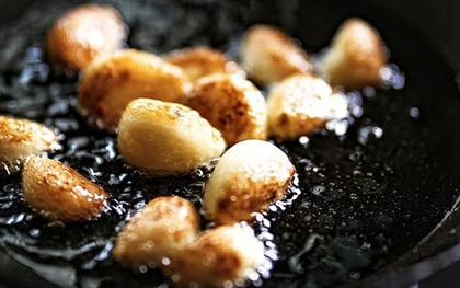 Ăn 1 loại gia vị quen thuộc trong bếp, người đàn ông 67 tuổi ung thư giai đoạn 3 suốt 18 tháng không tái phát