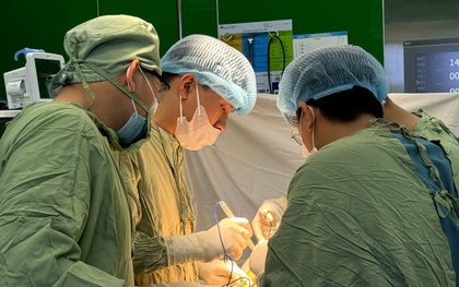 Bác sĩ điều chỉnh “trứng” ẩn, giúp chàng trai hồi phục sức khỏe sinh sản