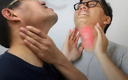 4 bệnh ung thư cùng "xuất hiện" khi bị đau họng, người đàn ông không ngờ dù chăm tập thể dục nhưng lại làm 3 điều này mà mắc bệnh