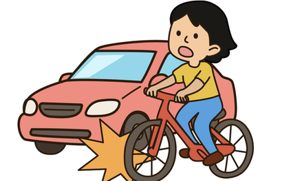 Chạy xe đạp điện tông ô tô đang đậu, bé trai 6 tuổi vỡ ruột