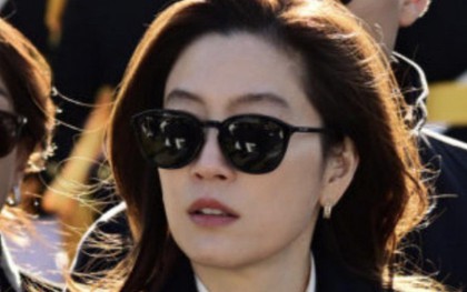 Bức ảnh toát ra "thần thái chaebol" của vợ cũ Chủ tịch Samsung