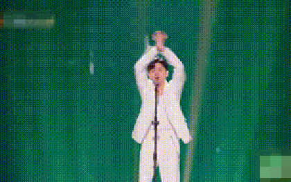 Nam thần hoàn hảo nhất showbiz gia tài bạc tỷ nhưng không dám cưới vợ sinh con