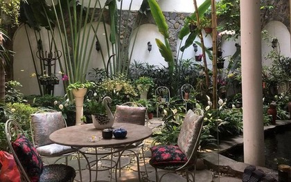 Cơ ngơi đẹp hơn tranh của “phù thuỷ” thiết kế xiêm y Táo Quân