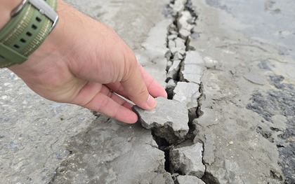 Vụ “hố tử thần” ở trung tâm Đà Nẵng: Tiếp tục phát hiện nhiều vết nứt trên mặt đường