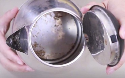 Nghiên cứu mới: Thứ quen thuộc trong bếp, nhà nào cũng dùng mỗi ngày có thể giải phóng 3 tỷ hạt vi nhựa