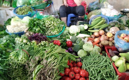 5 loại rau càng rẻ càng dễ dính hóa chất