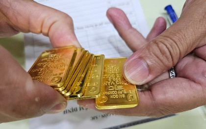 Người mua vàng lỗ nặng