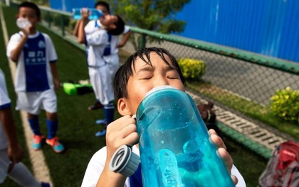 Chưa từng có trong lịch sử: Trung Quốc tạo ra ‘cỗ máy thần kỳ’ biến nước biển thành nước ngọt - giá bằng đúng gói mì tôm mỗi m3, rẻ bằng 1/8 công nghệ Mỹ