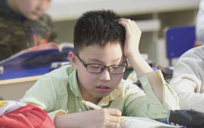 "Nơi nào chỉ vào mà không ra?" - Học sinh lớp 1 trả lời 2 chữ khiến netizen rùng mình, giáo viên thì lắc đầu: Cả đời chưa thấy trường hợp này!