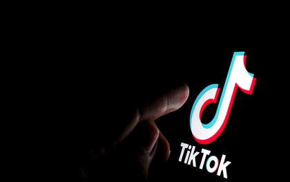 TikTok đã trở lại nhưng tương lai vẫn “ngàn cân treo sợi tóc”