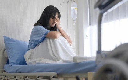 Đau lòng cô gái 20 tuổi đã phải cắt bỏ tử cung vì xem nhẹ thứ “có thì mệt mà không có thì lo”